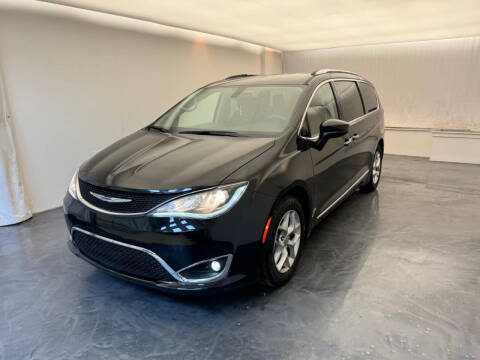 2019 Chrysler Pacifica Touring L Plus