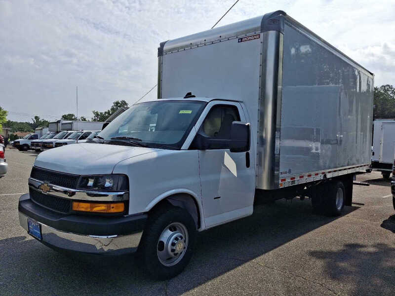 2024 Chevrolet Express 3500
