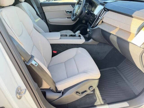 2026 Volvo XC90 B6 Plus 7P