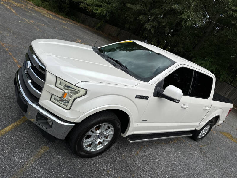 2016 Ford F-150 Lariat photo 13