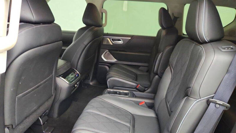 2025 Infiniti QX80 Sensory