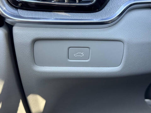 2024 Volvo S60 B5 Ultimate Dark Theme