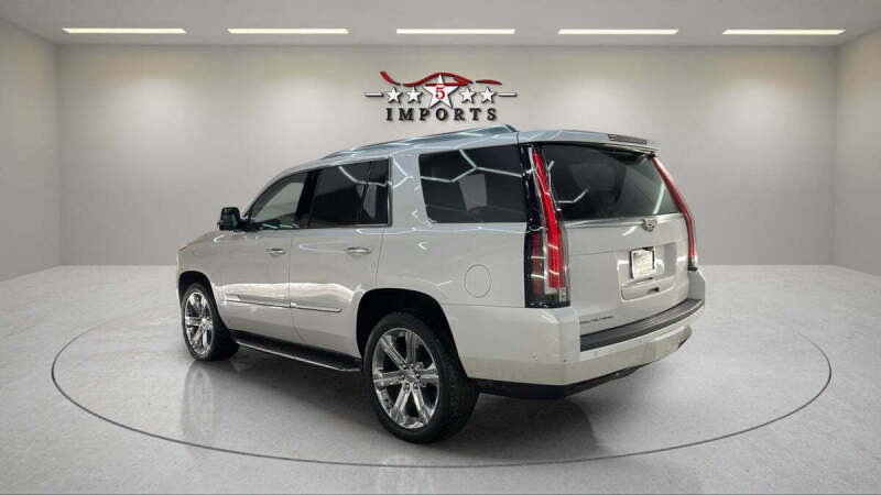 2019 Cadillac Escalade Luxury