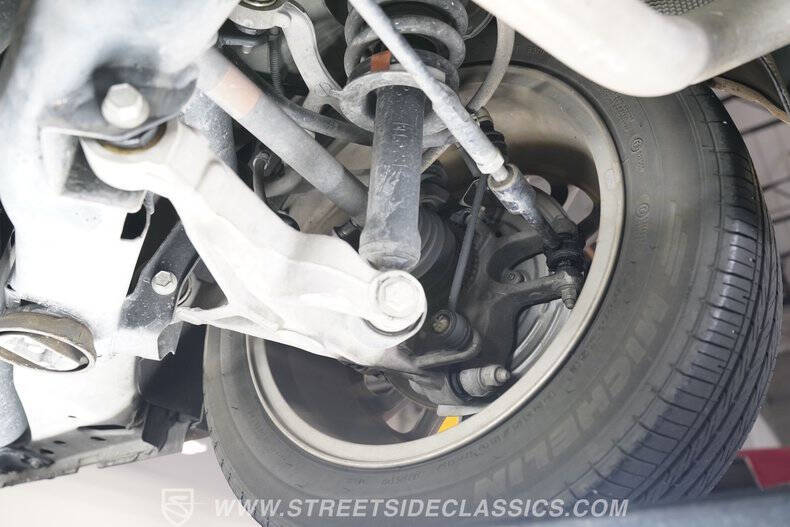 2004 Ford Thunderbird Deluxe