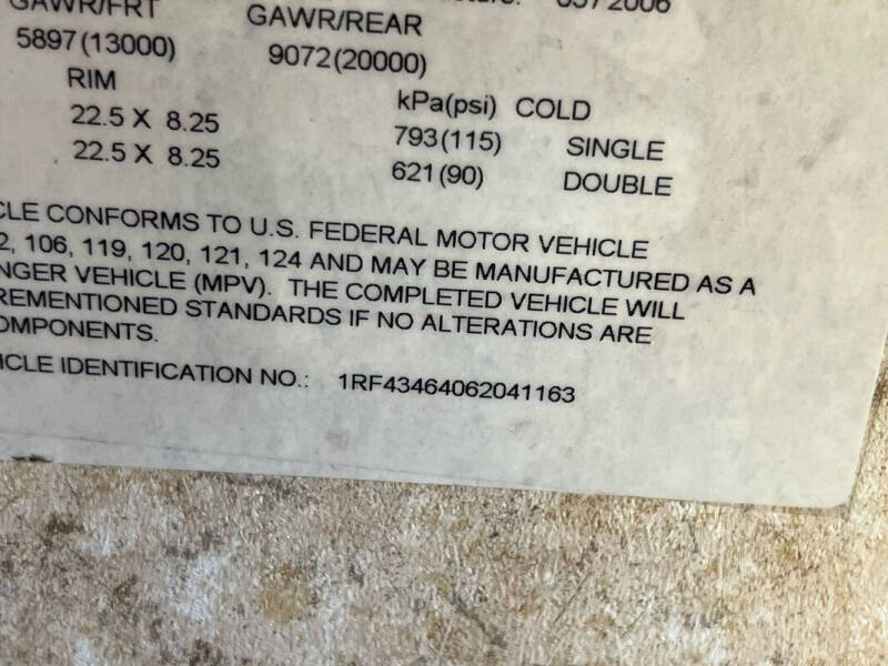 2006 Holiday Rambler Endeavor