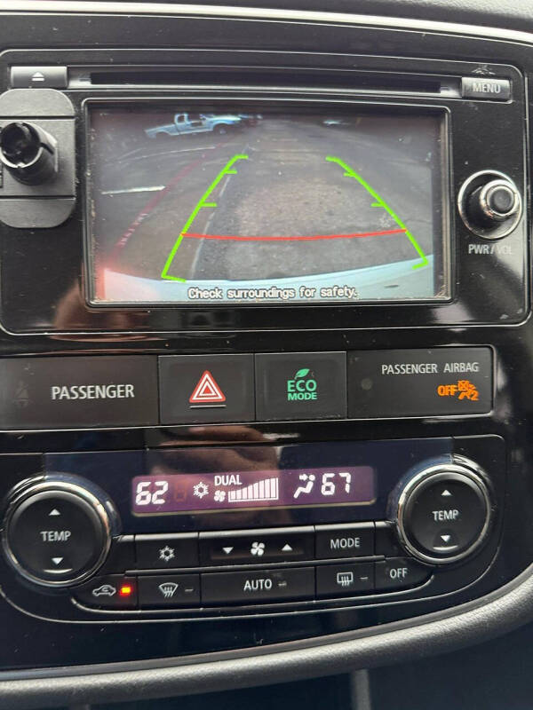 2015 Mitsubishi Outlander SE