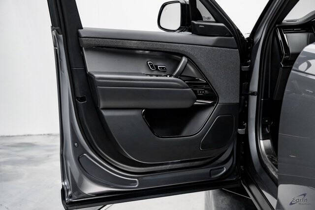 2024 Land Rover Range Rover Sport P360 SE