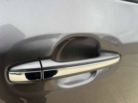 2019 Toyota Sienna XLE 8-Passenger