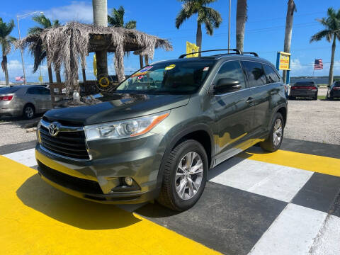 2014 Toyota Highlander for sale at D&S Auto Sales, Inc in Melbourne FL