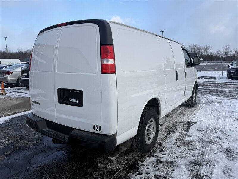 2021 Chevrolet Express 2500