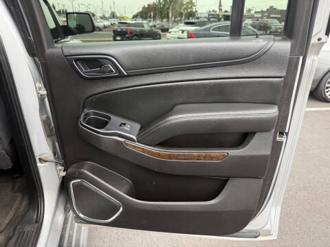 2016 Chevrolet Suburban LS