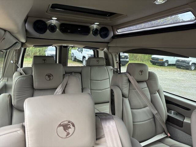 2025 Chevrolet Express 2500