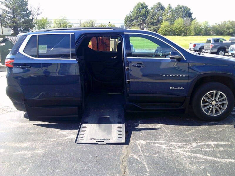 2022 Chevrolet Traverse LT Cloth