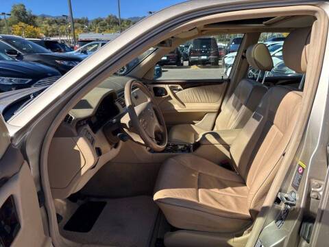 2001 Mercedes-Benz E-Class E 320