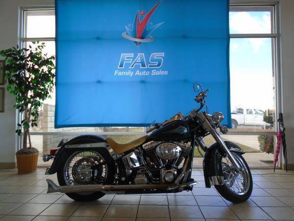 2001 HARLEY DAVIDSON HERRITAGE SOFTTAIL for sale at Family Auto Sales in Victorville CA
