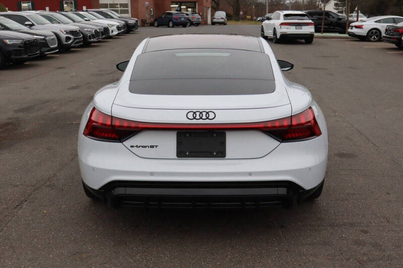 2023 Audi e-tron GT quattro Prestige