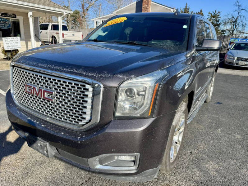 2017 GMC Yukon Denali's photo