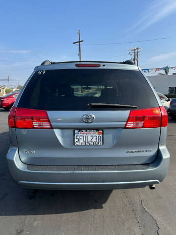 2004 Toyota Sienna XLE 7 Passenger