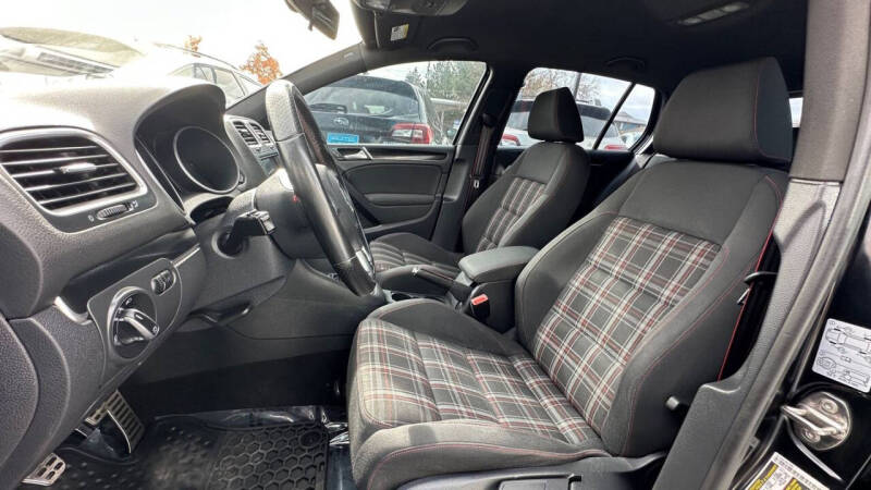 2014 Volkswagen GTI Wolfsburg Edition PZEV