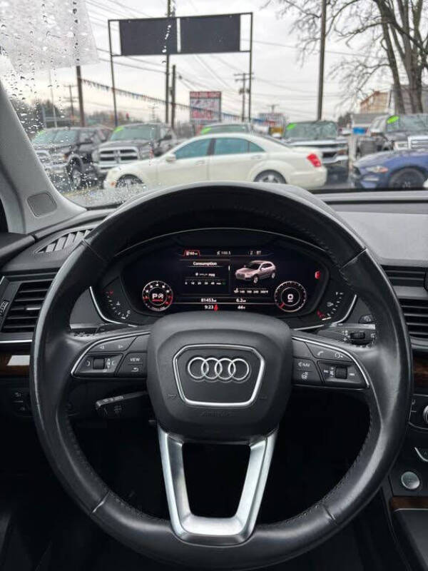 2018 Audi Q5 2.0T quattro Premium Plus