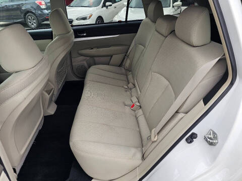 2010 Subaru Outback 2.5i Premium