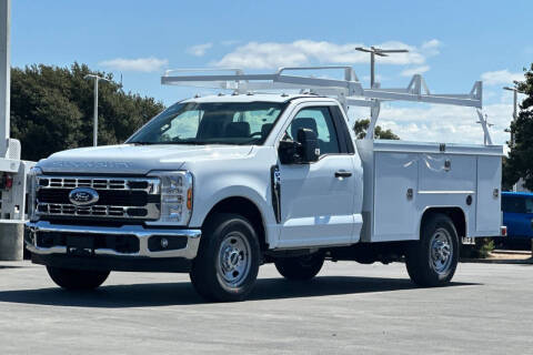 2025 Ford F-350 Super Duty XL