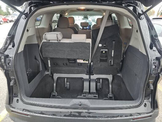 2024 Toyota Sienna LE 8-Passenger