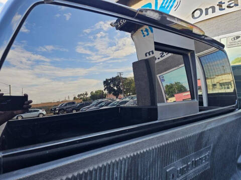 2022 Nissan Titan SV