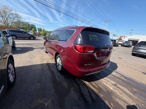 2019 Chrysler Pacifica Touring L