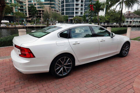 2019 Volvo S90 T5 Momentum