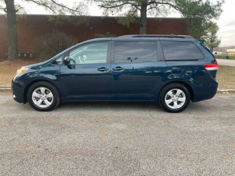 2012 Toyota Sienna