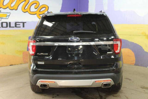 2017 Ford Explorer Platinum