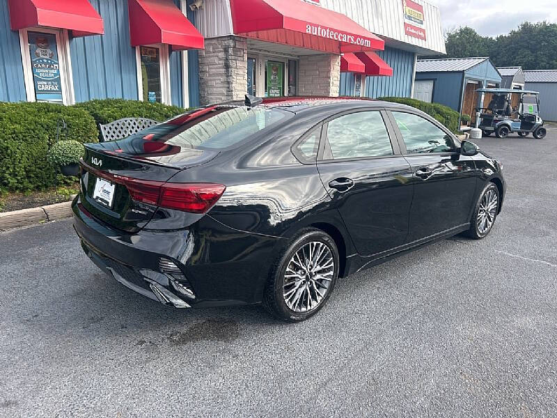 2022 Kia Forte GT Line