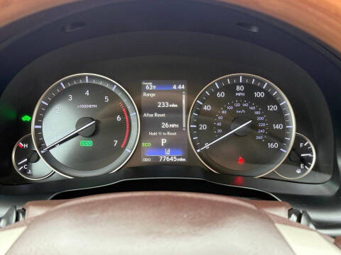 2017 Lexus ES 300h