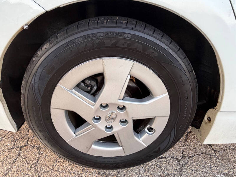 2011 Toyota Prius Two