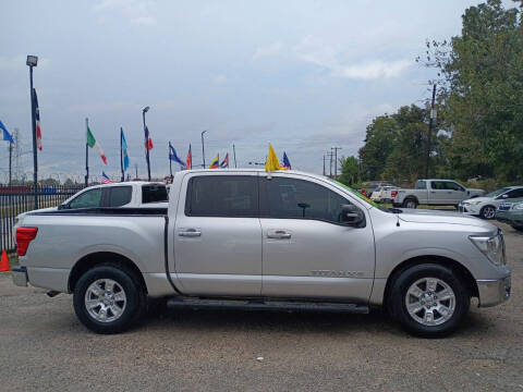 2019 Nissan Titan SV