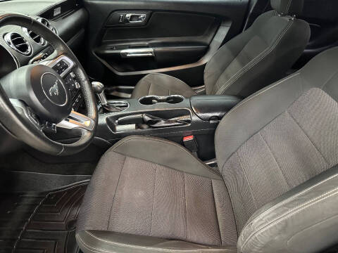 2015 Ford Mustang V6