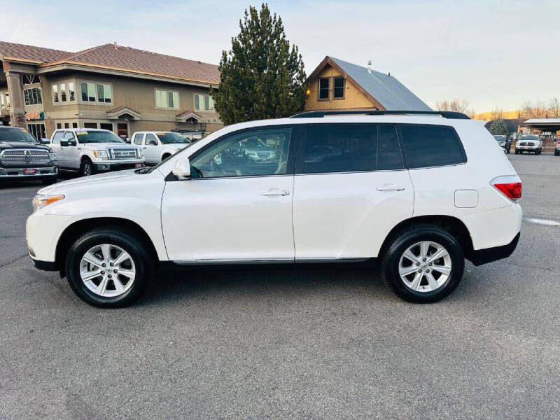 2012 Toyota Highlander Base photo 4