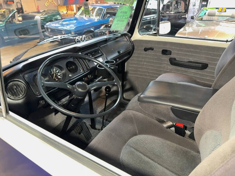 1977 Volkswagen Type 2