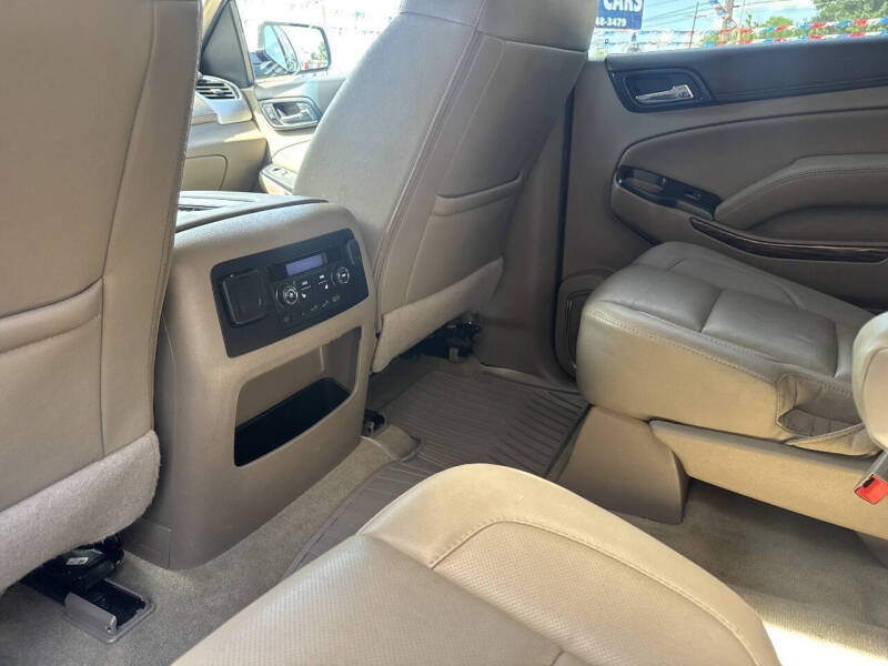 2017 GMC Yukon XL SLT