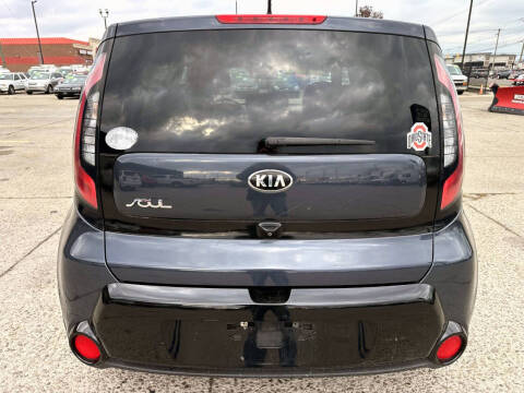 2016 Kia Soul +