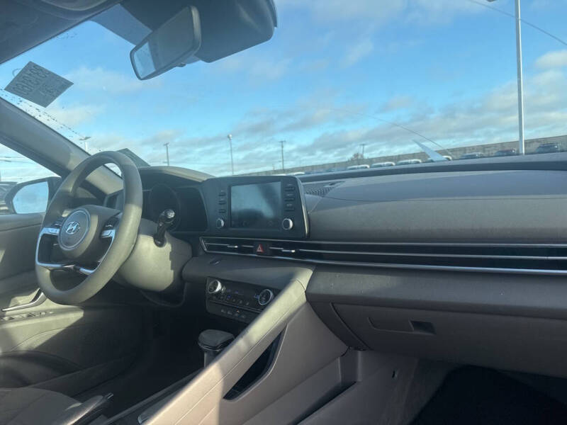 2022 Hyundai Elantra