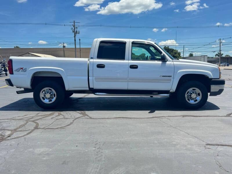 2004 Chevrolet Silverado 2500HD LS