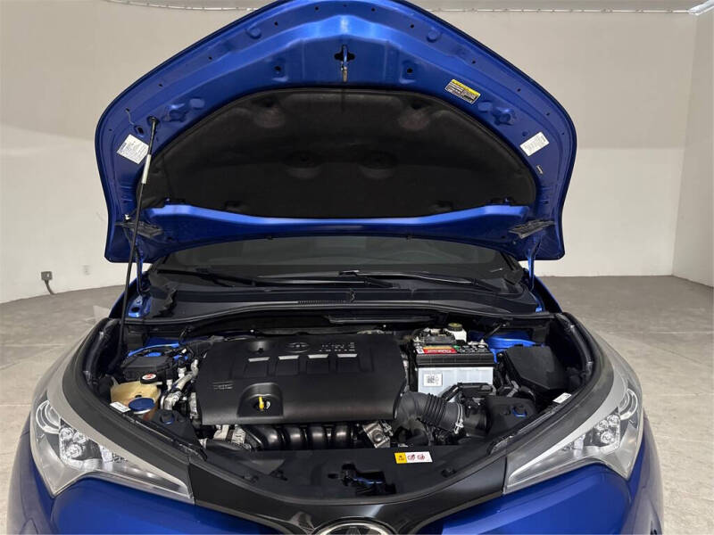 2019 Toyota C-HR XLE