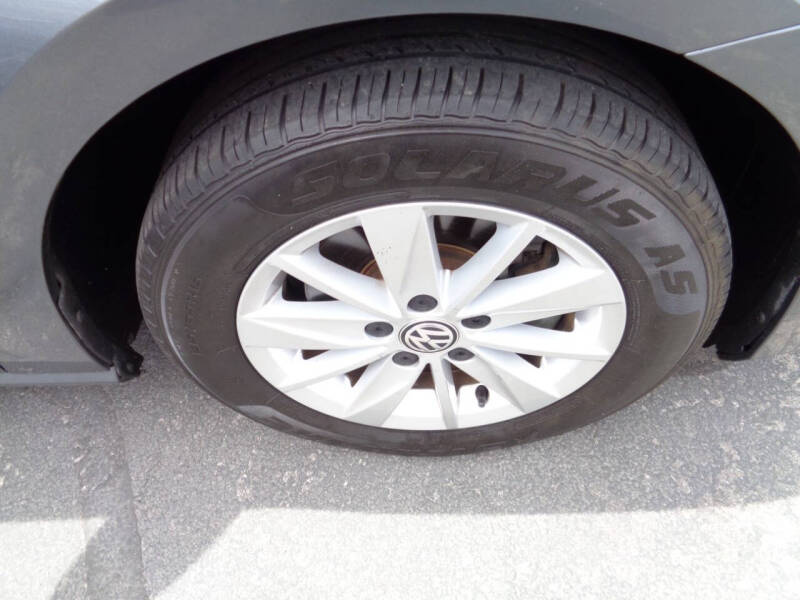 2017 Volkswagen Golf TSI S