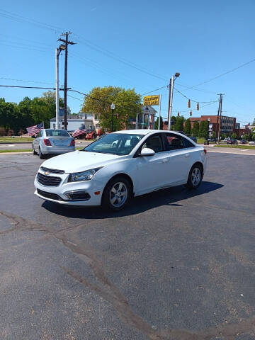 2015 Chevrolet Cruze for sale at Sarchione INC in Alliance OH