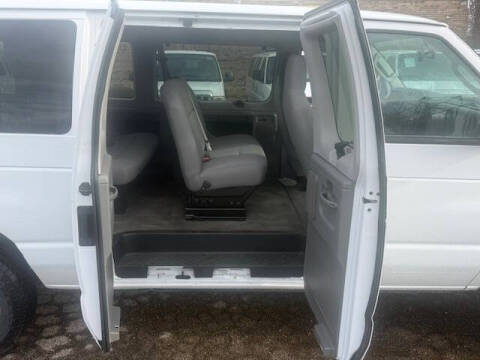 2014 Ford E-Series E-350 SD XL