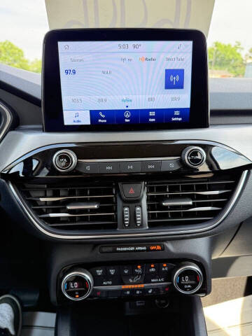 2021 Ford Escape Titanium