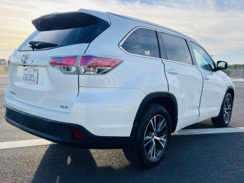 2016 Toyota Highlander XLE