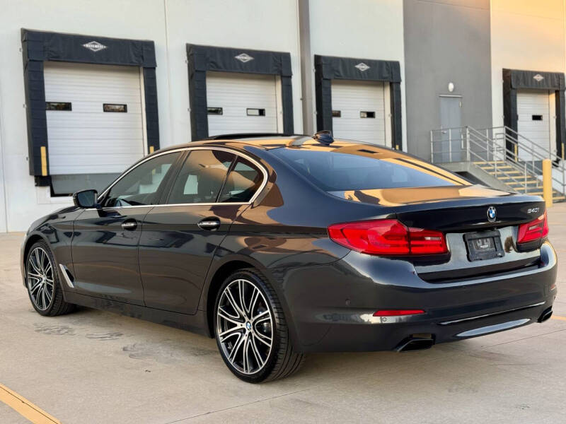 2017 BMW 5 Series 540i